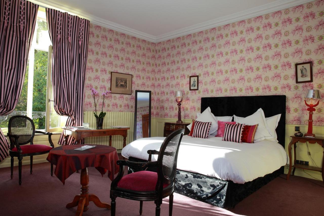 Chateau D'adomenil Hotel
