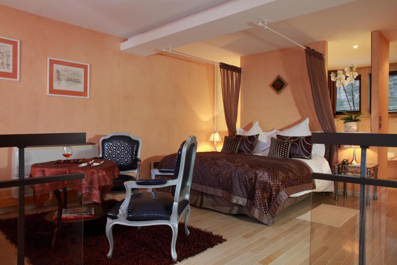Chateau D'adomenil Hotel Rehainviller